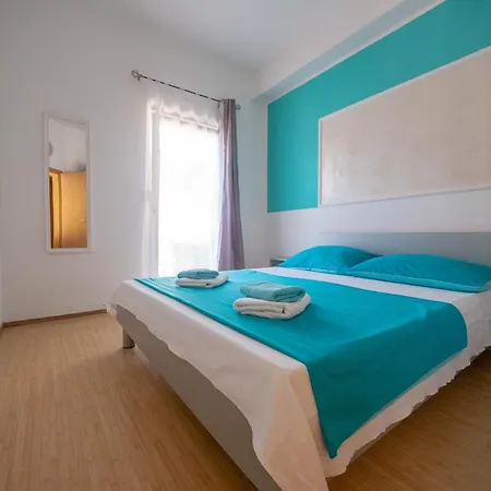 Cozy Apartment With Breakfast On Request 1 Pula Exterior photo