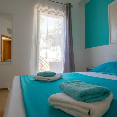 Cozy Apartment With Breakfast On Request 1 Pula Exterior photo