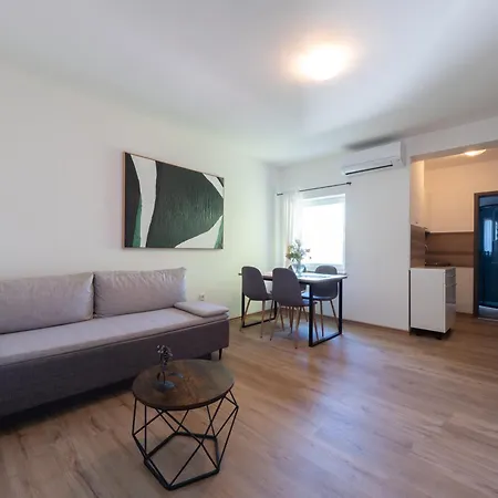 Cozy Apartment With Breakfast On Request 1 Pula Exterior photo