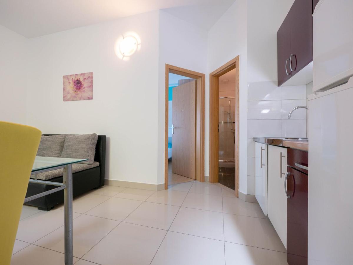 Cozy With Breakfast On Request 1 Apartment Pula